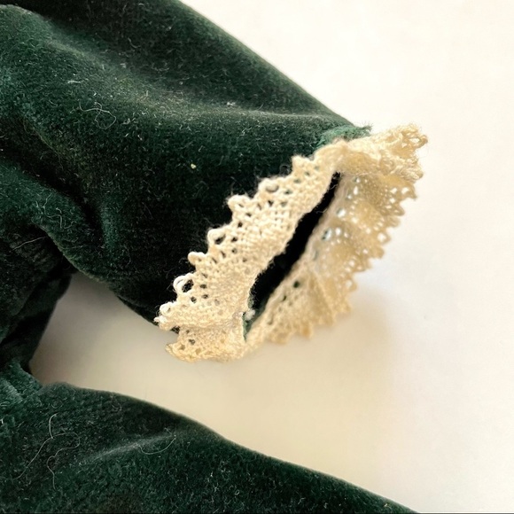 Vintage American Girl Molly Doll Retired Rare Christmas Evergreen Velvet Dress - Picture 6 of 14